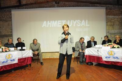  Şair Ahmet Uysal, Şiirlerle Anıldı 