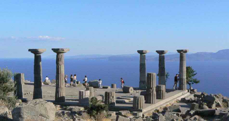  Assos’ta 2009 Yılı Kazıları Sona Erdi 