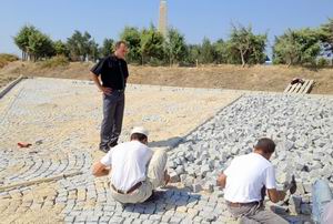  Yahya Çavuş Şehitliği’nde Otopark Denetimi 