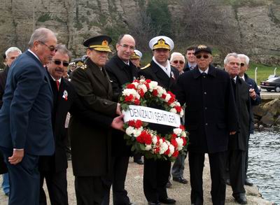  Dumlupınar Deniz Şehitleri Törenle Anıldı 