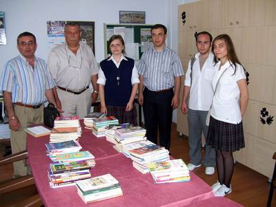  Fen Lisesi’nden Kitap Toplama Kampanyası 