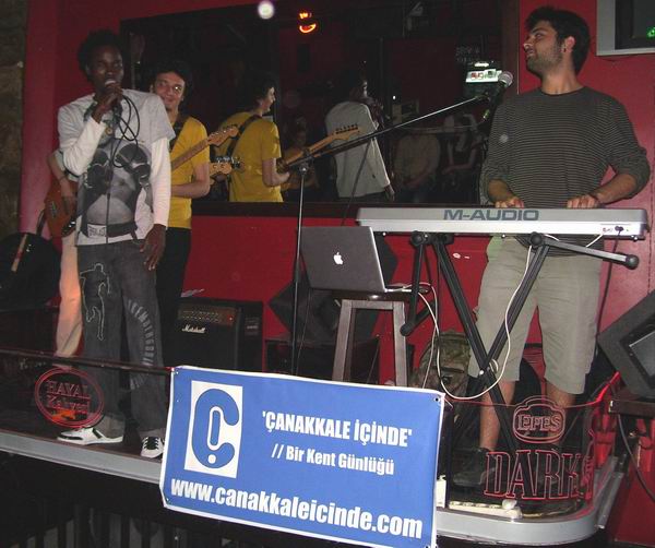  Afrikalı Reggae Sanatçısı Çanakkale’de Konser Verdi 