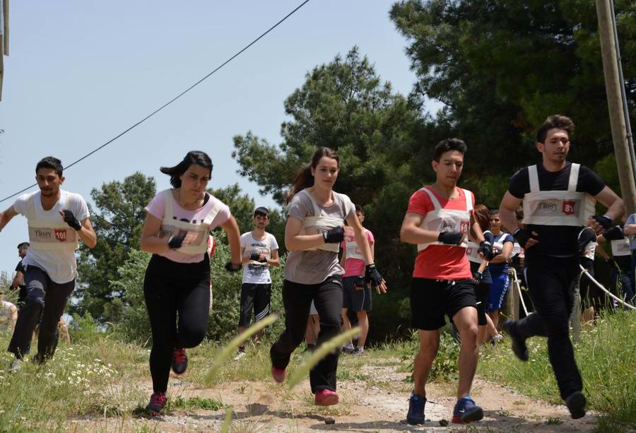  Dünya Gençleri Games Of Troy Parkurunda Buluştu 