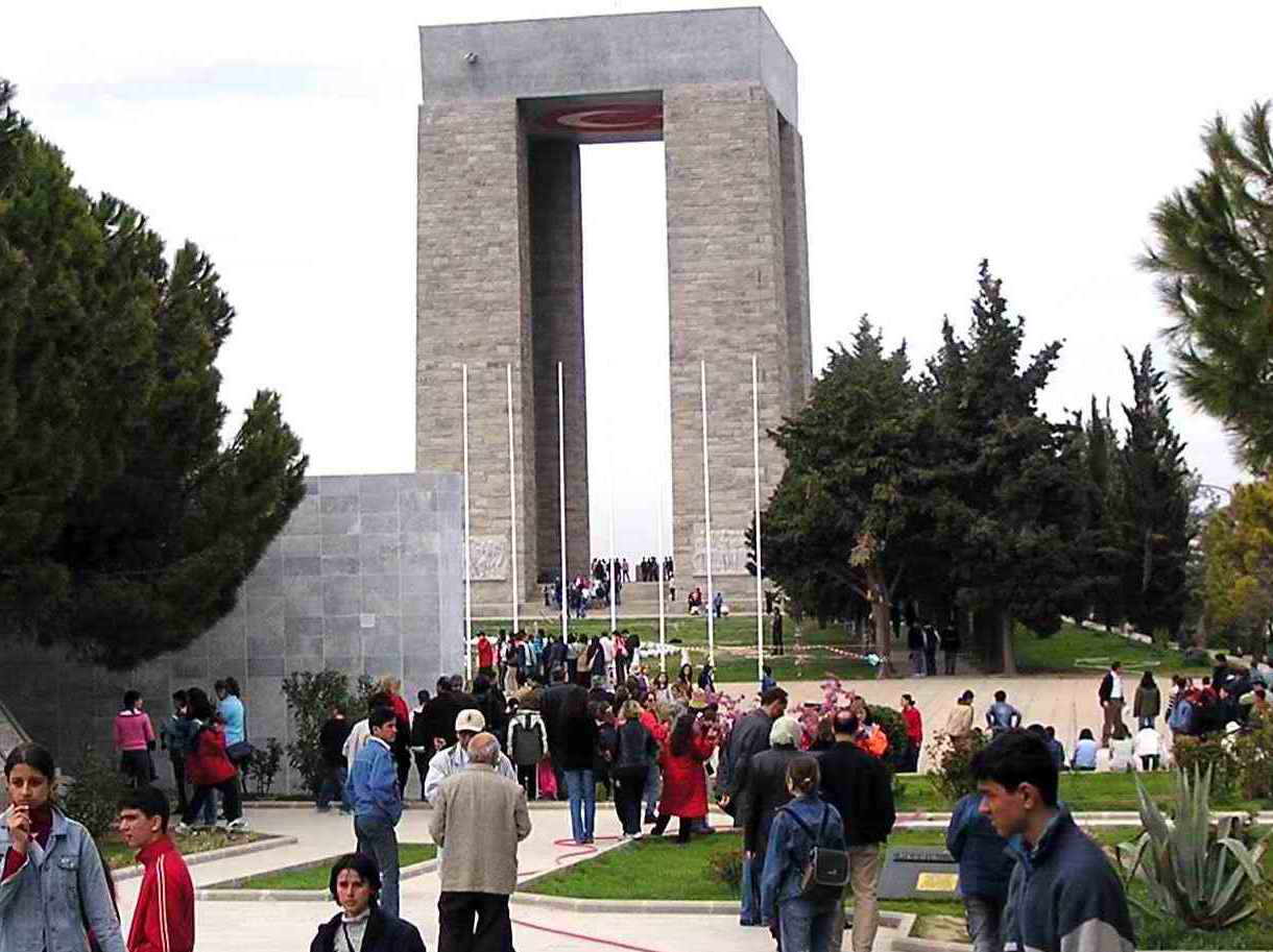  Gelibolu Yarımadası Tarihi Milli Parkının Sorunları Masaya Yatırıldı  