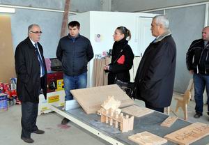  Başkan Gökhan “Tahta At Çocuk Oyuncak Atölyesi”nde 