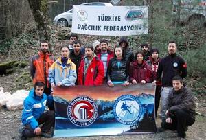  Çomüdat Şehitler İçin Tırmandı 