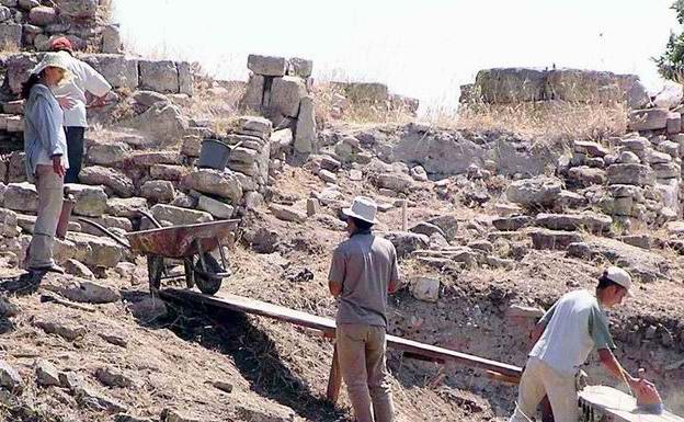  Çanakkalede Arkeolojik Kazılar Devam Ediyor 