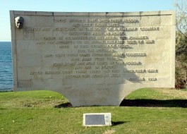 Anzak Koyunda Yer Alan Atatürk'ün Sözlerinin Bulunduğu Anıt