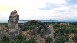 Ezine İlçesine Bağlı Dalyan Köyü Yakınlarındaki Alexandria Troas Antik Kenti