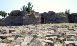 Assos Antik Kentinin Kalıntıları