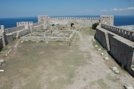 Bozcaada Kalesi'nin İçi