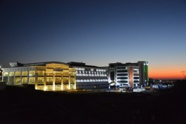 Çanakkale Onsekiz Mart Üniversitesi'nin Gece Görünümü