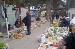 Çanakkale Cuma Pazarından Bir Görünüm