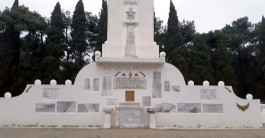 Gelibolu Yarımadası'ndaki Fransız Anıtı'ndan Bir Görünüm