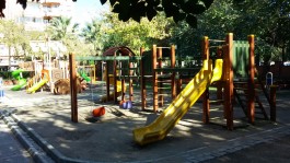 Çanakkale Halk Bahçesi'ndeki Çocuk Parkı