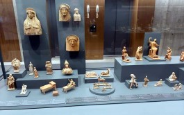 Troya Müzesi’ndeki Eserlerden Görüntüler