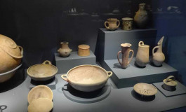Troya Müzesi'nde Yer Alan Eserlerden Bir Görünüm