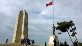 Conkbayırı'ndaki Yeni Zelanda ve Atatürk Anıtı
