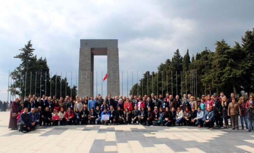  81 İlden 81 Öğretmen Şehitlikleri Ziyaret Etti 