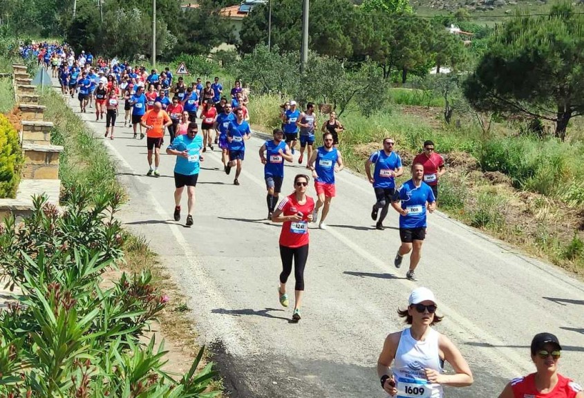  Bozcaada’da Maraton İzdihamı 