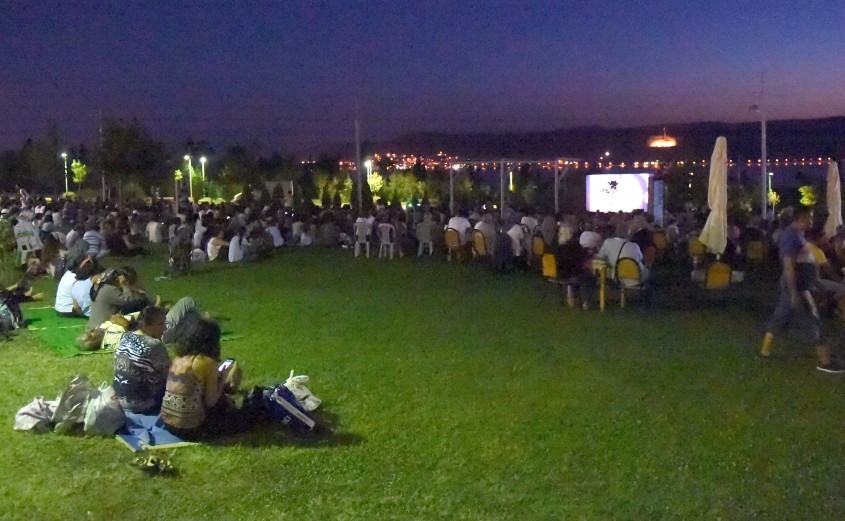  Çanakkale’de  Açık Hava Sinema Geceleri Başlıyor 