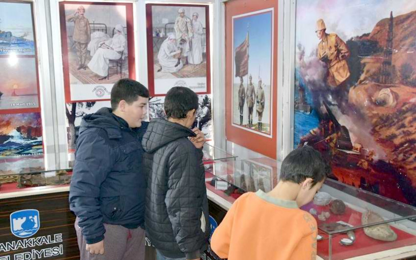  Çanakkale Destanları Müzesi Gezici Tırına Yoğun İlgi 