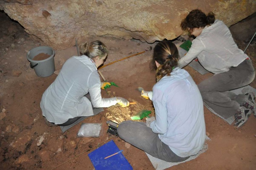  Çanakkale’de 22 Bin 500 Yıllık Mağarada İnsan İzlerine Rastlandı 