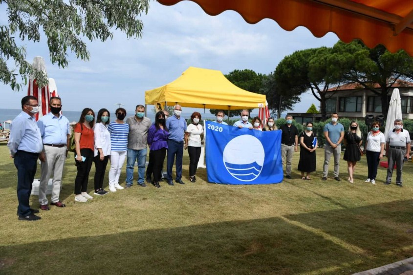  Çanakkale’deki Plajlarımızda Bu Sene de Mavi Bayrak Dalgalanıyor 