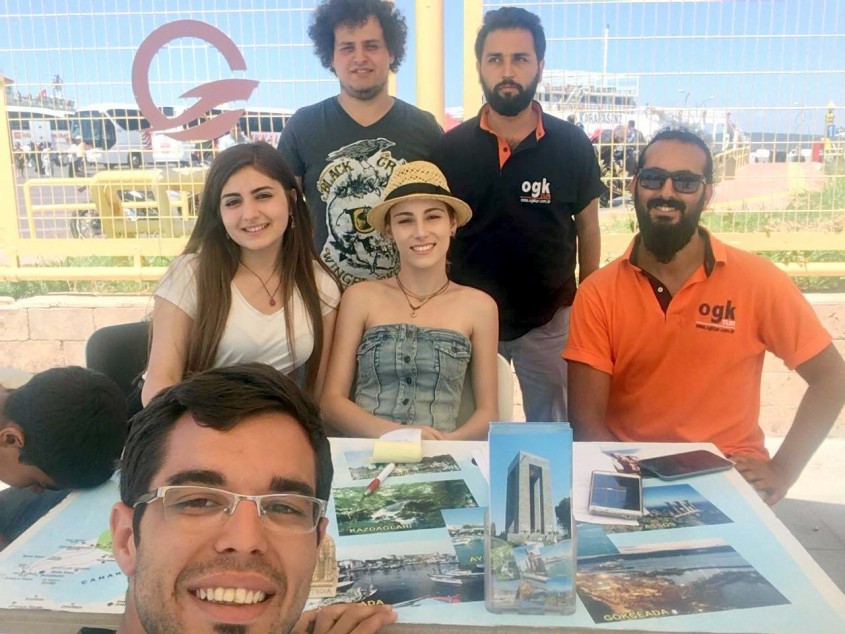  Yerli Turistler Günübirlik Şehitlik Turlarına Alıştı 