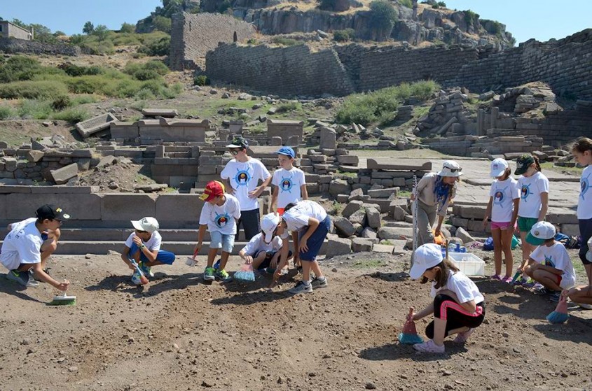  Minik Arkeologlar Antik Kentlerde Kazı Yaptı 
