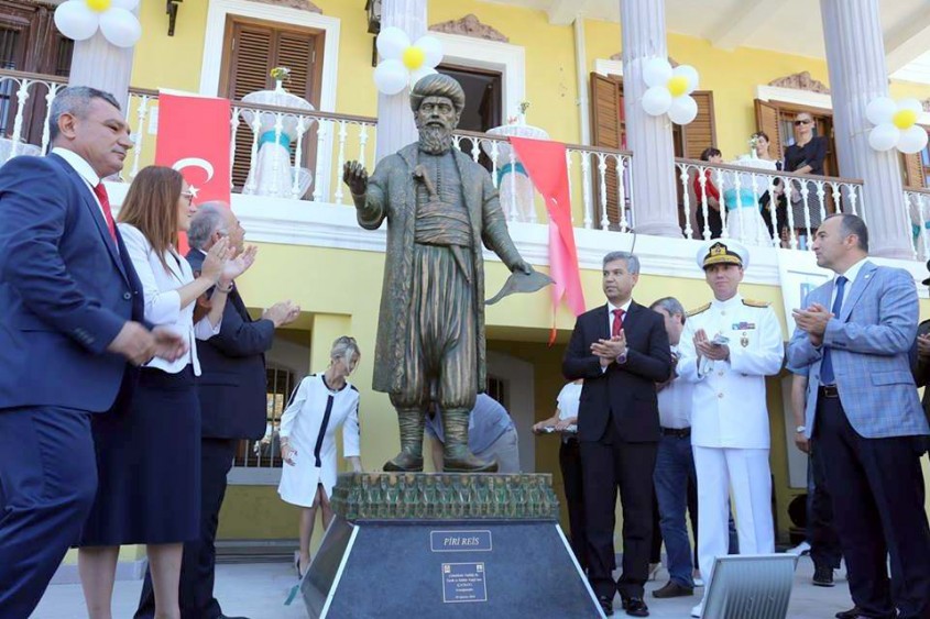  Çanakkale’de Piri Reis Heykelinin Açılışını Yapıldı 