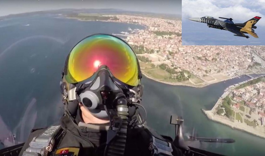  SoloTürk Ekibinden Nefes Kesen Gösteri 