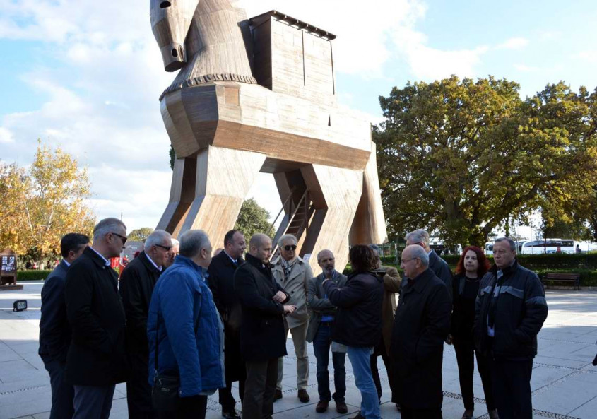  ÇTSO Meclis Üyeleri Troia Ören Yerini Ziyaret Etti 