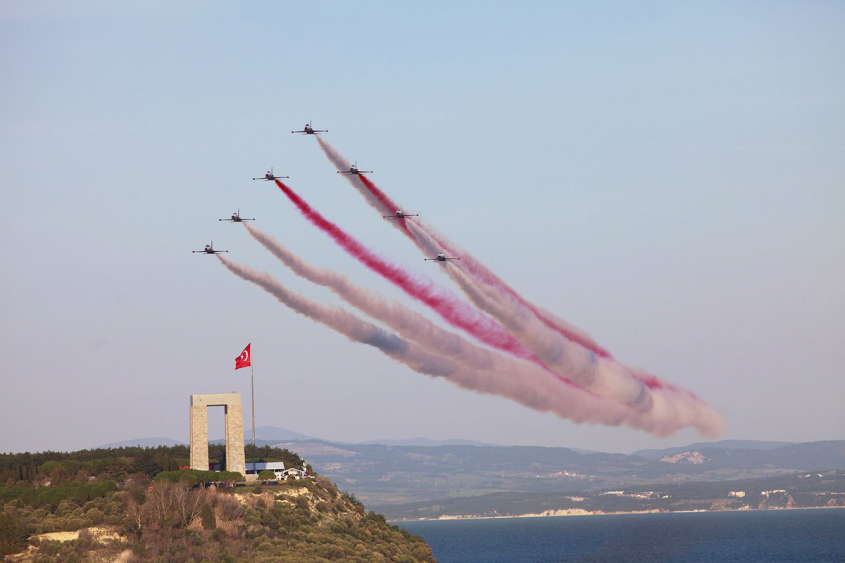  Türk Yıldızları Çanakkale'de Uçacak 