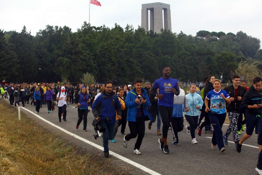  Turkcell Gelibolu Maratonu’nda Binlerce Kişi Barış İçin Koştu 