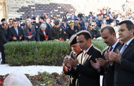 Çanakkale Savaşları'nın İlk Şehitleri Düzenlenen Törende Dualarla Anıldı